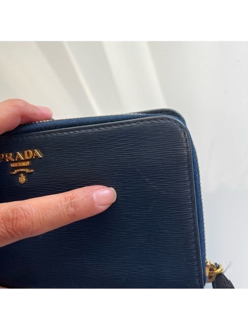PRADA NAVY VITELLO MOVE WALLET - Picture 11 of 11